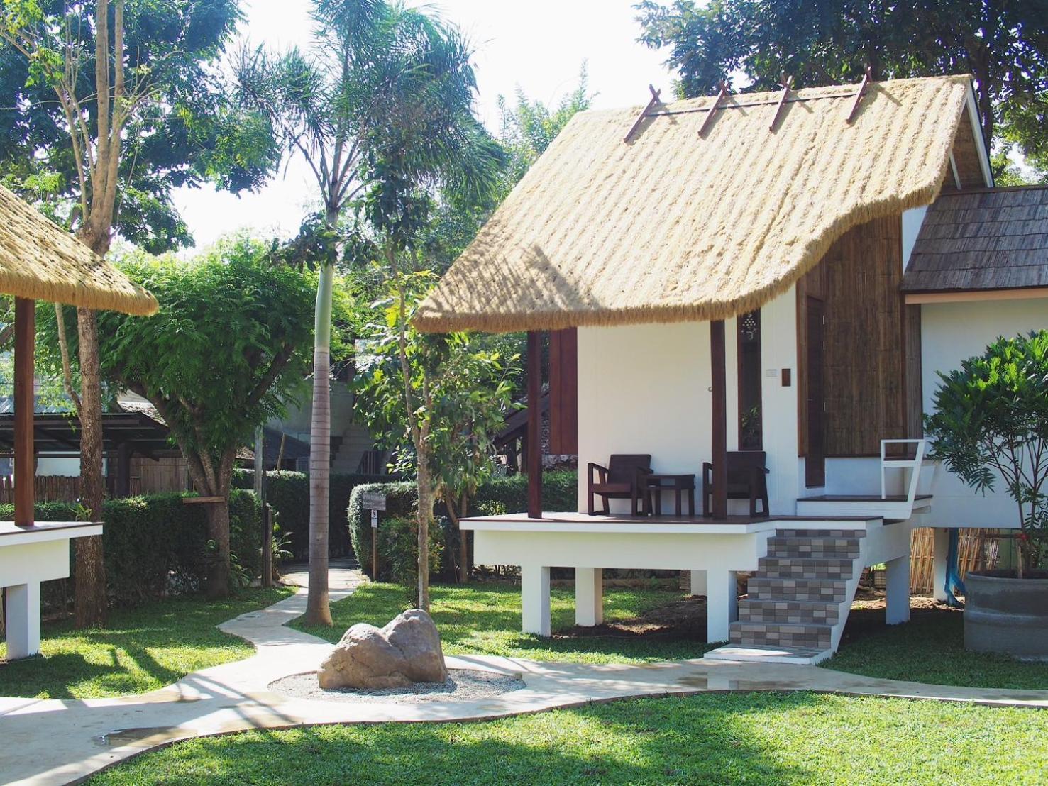 Country Hut