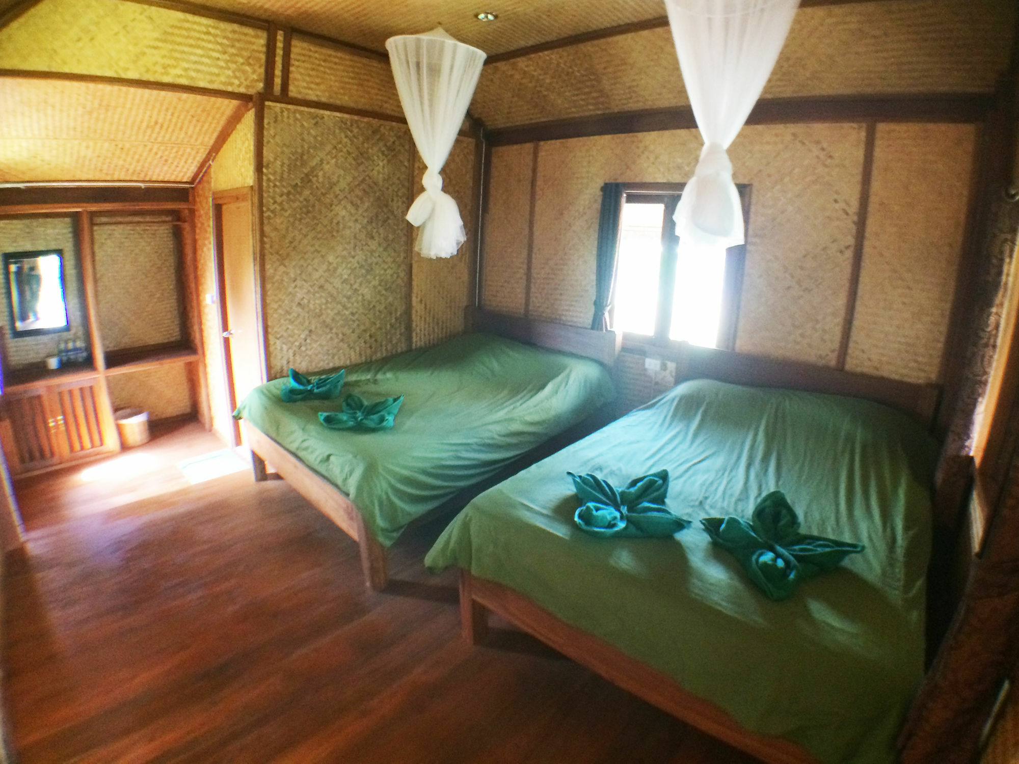 Country Hut Gasthuis 2*